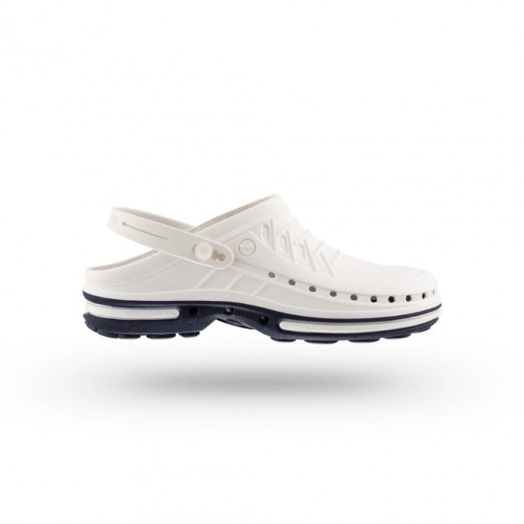 CLOG 13.jpg