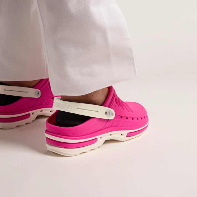 02_02 insta POST clog rosa.png