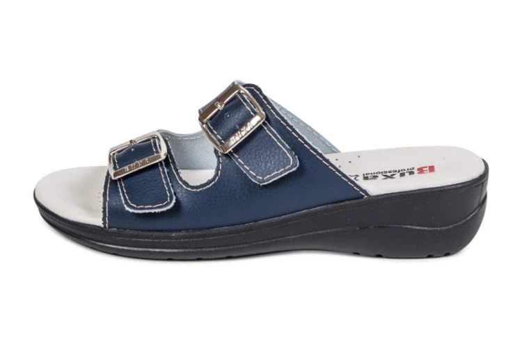 MED15_navyblue_blacksole_2.jpg