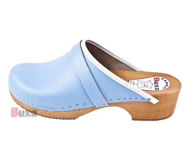 Drewniaki P1  to profesjonalne buty medyczne  idealne do kriokomory. Klapki  zapewniają doskonałą izolację termiczną i higienę podczas zabiegów krioterapii.  Anatomiczny kształt podeszwy wspiera prawidłową postawę .
