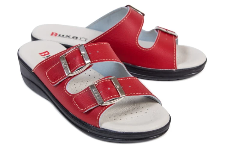 med15_red_blacksole_6.jpg